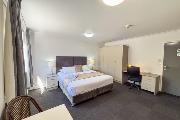 rooms in 4 Star Hotel parkes nsw