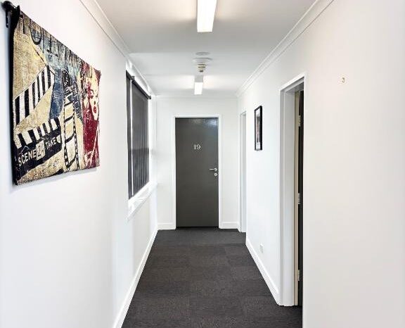 pantry in 4 Star Hotel parkes nsw